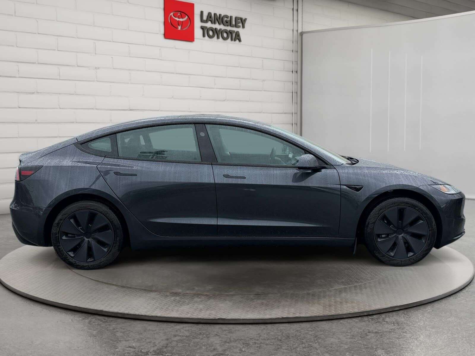 2026 Tesla Model 3 RWD; AUTOMATIC, PANORAMIC SUNROOF, HEATED SEATS/WH — снимка 4
