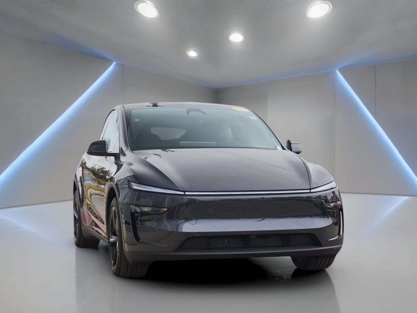 2026 Tesla Model Y Long Range — photo 5