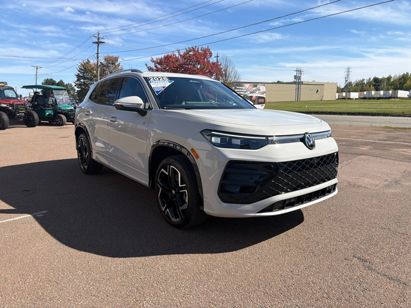 2026 Volkswagen Tiguan Highline Turbo R-Line  - $348 B/W — photo 3