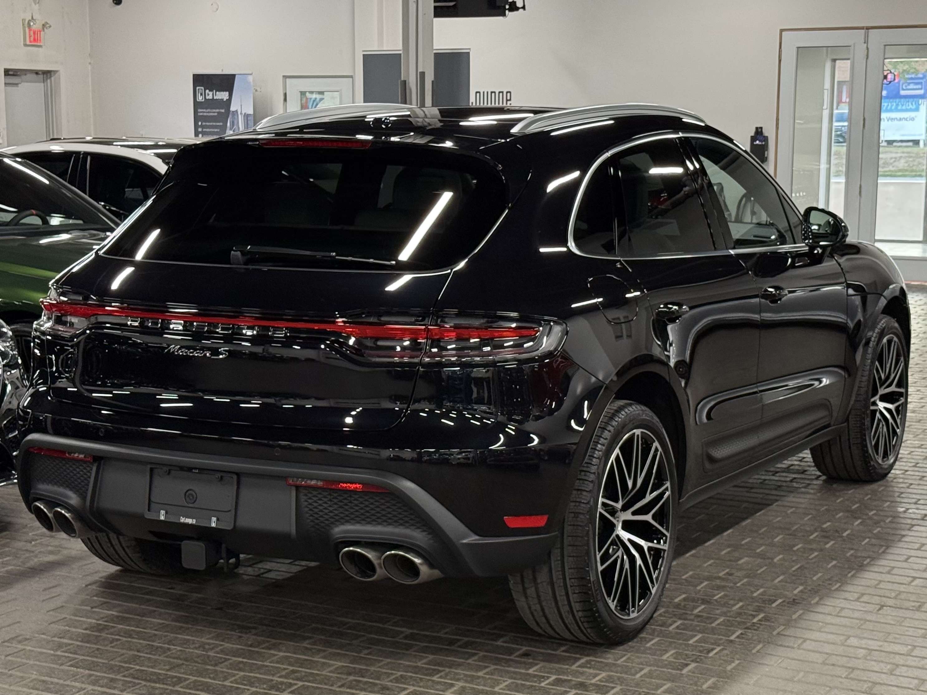 2026 Porsche Macan S | PREMIUM PACKAGE PLUS — photo 5