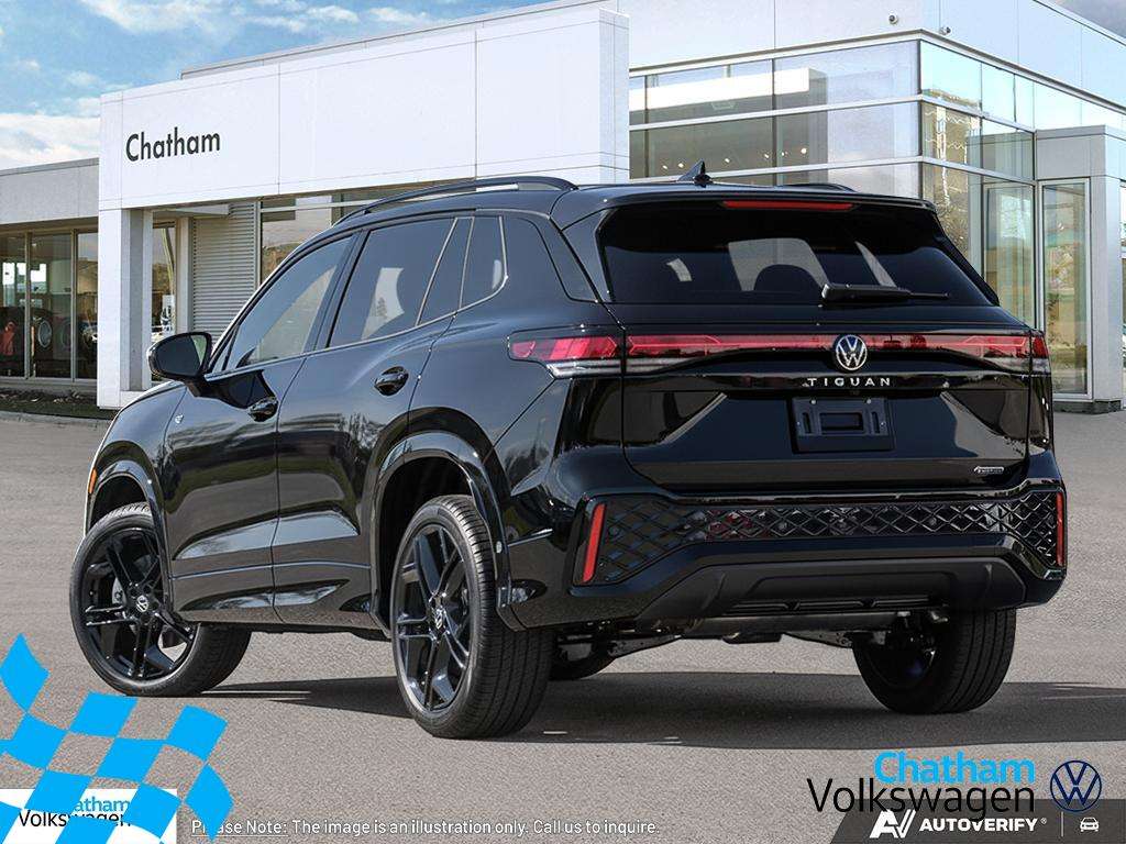 2026 Volkswagen Tiguan Comfortline R-Line — photo 4
