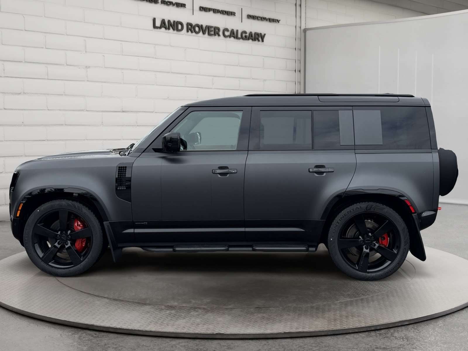 2026 Land Rover Defender 110 P400 X — photo 2