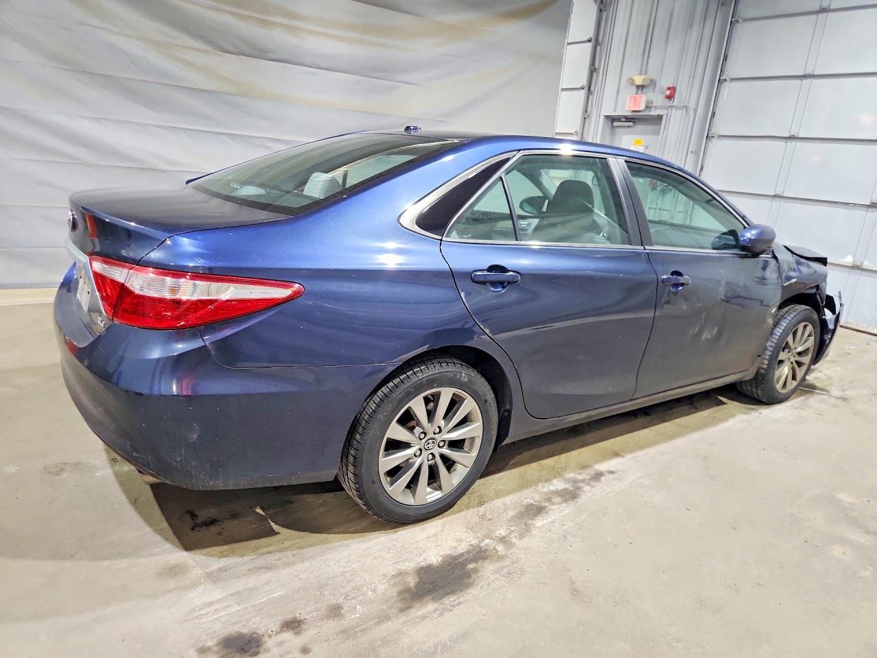 2017 TOYOTA CAMRY XLE — снимка 3