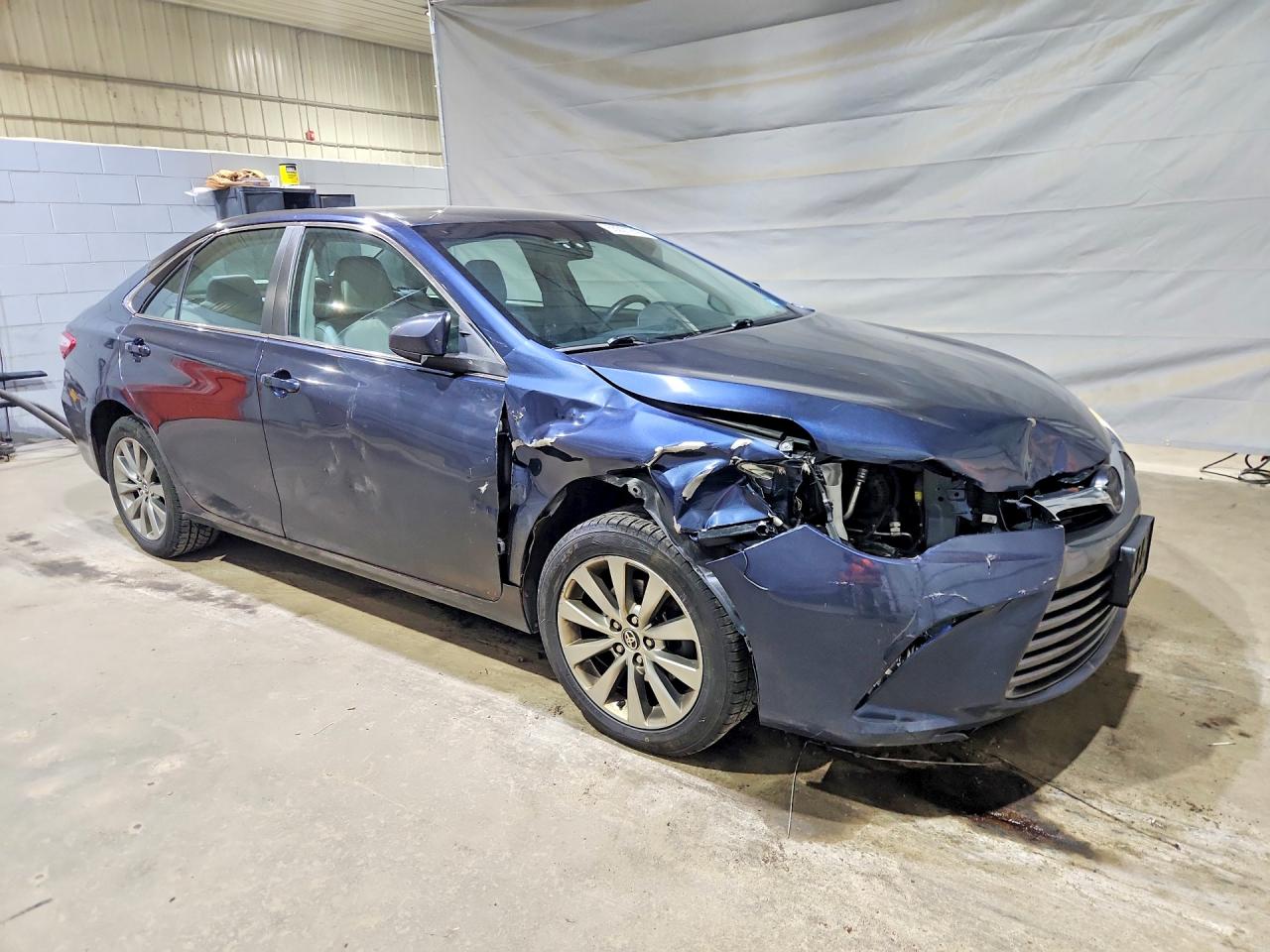 2017 TOYOTA CAMRY XLE — снимка 4