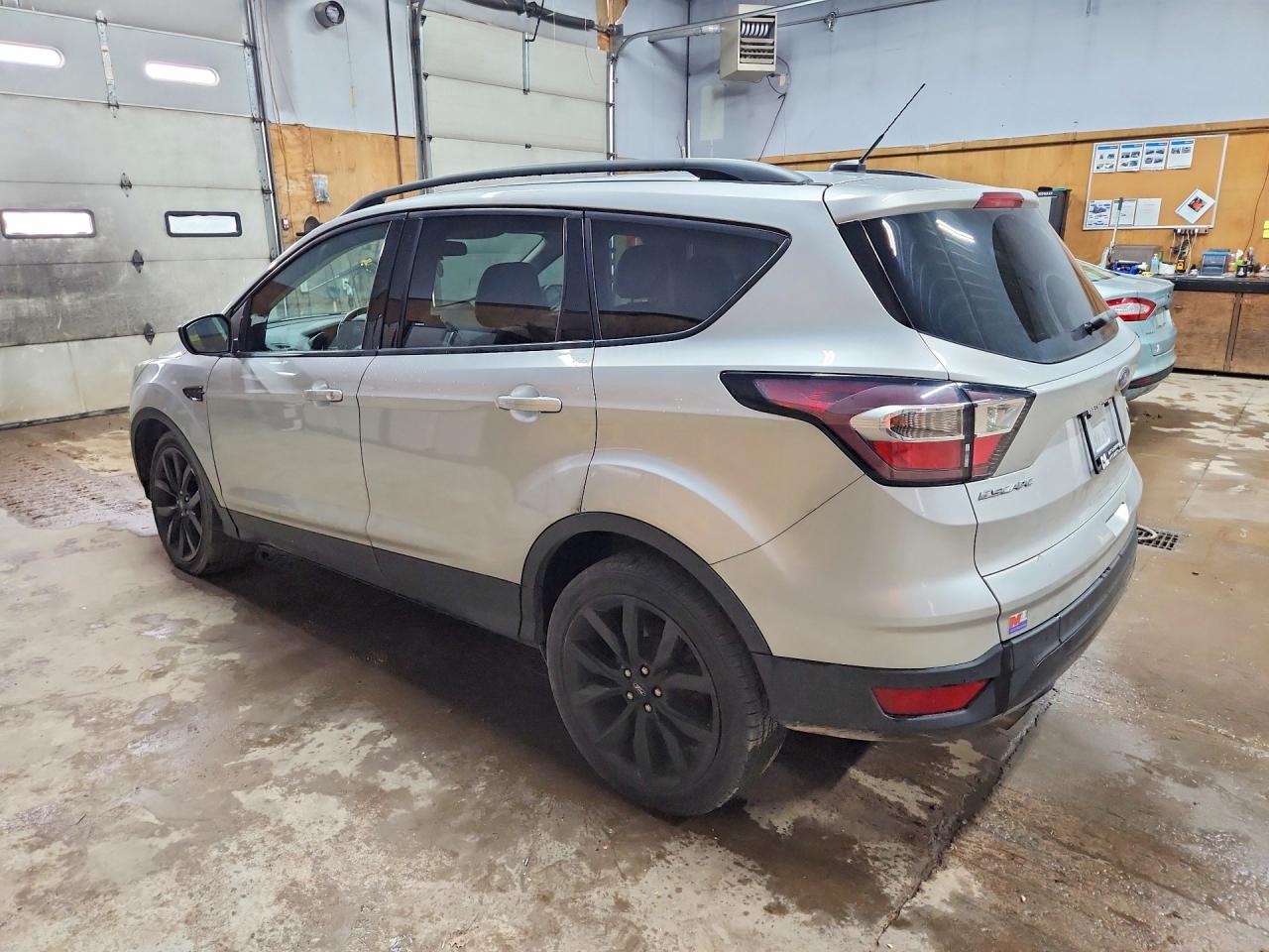 2017 FORD ESCAPE SE — снимка 2