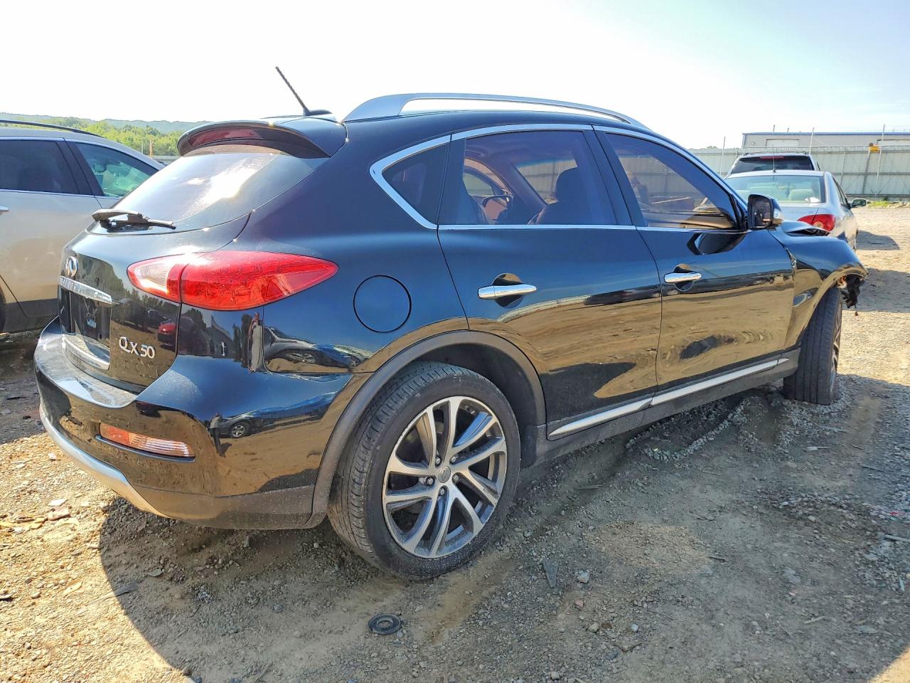 2017 INFINITI QX50 BASE — снимка 3