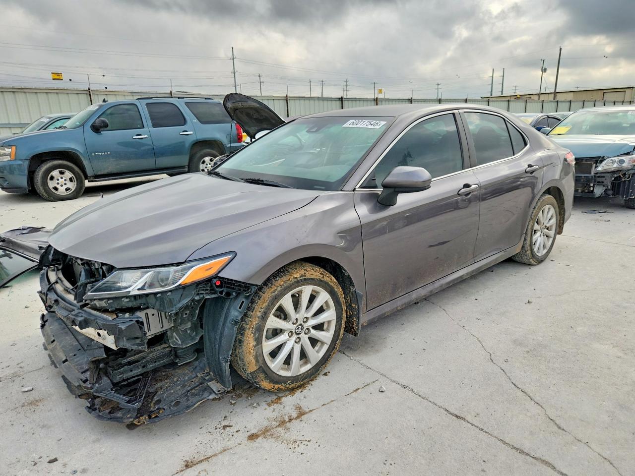2018 TOYOTA CAMRY LE