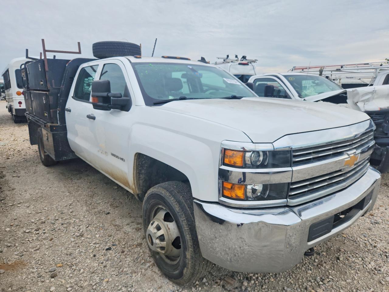 2018 CHEVROLET SILVERADO C3500 — снимка 4