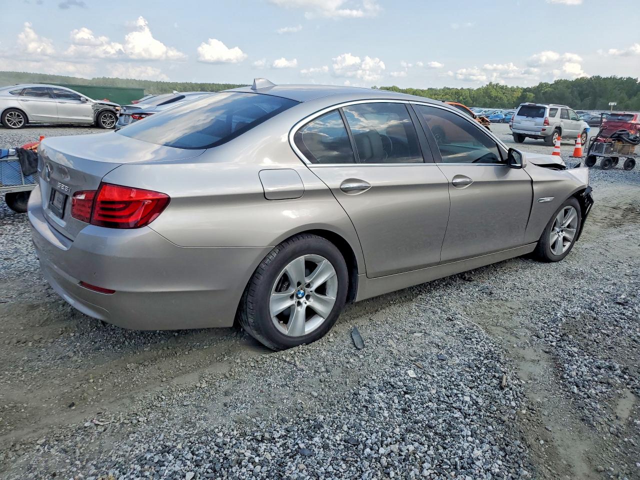 2013 BMW 528 XI — снимка 3