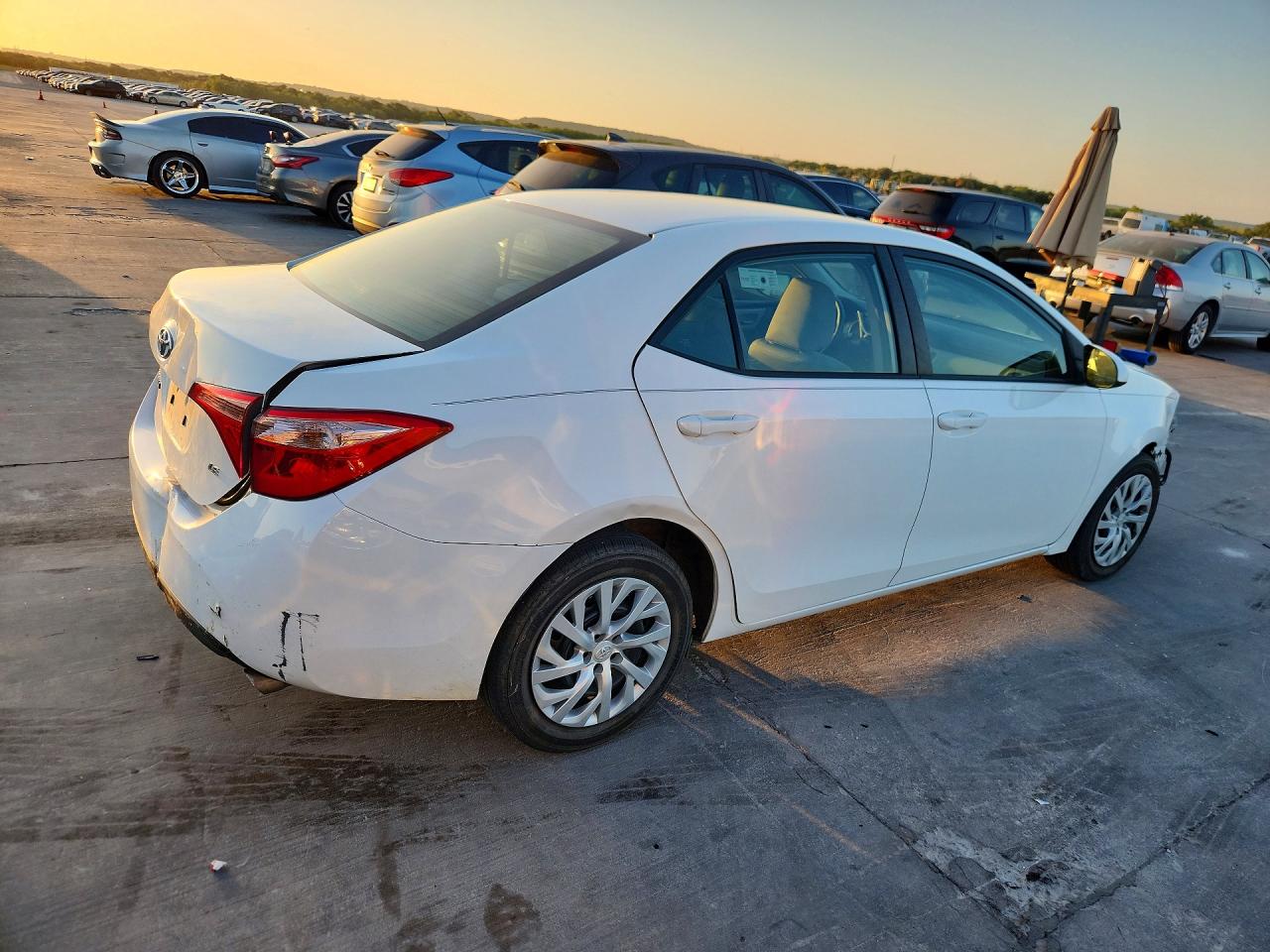 2019 TOYOTA COROLLA LE — снимка 3