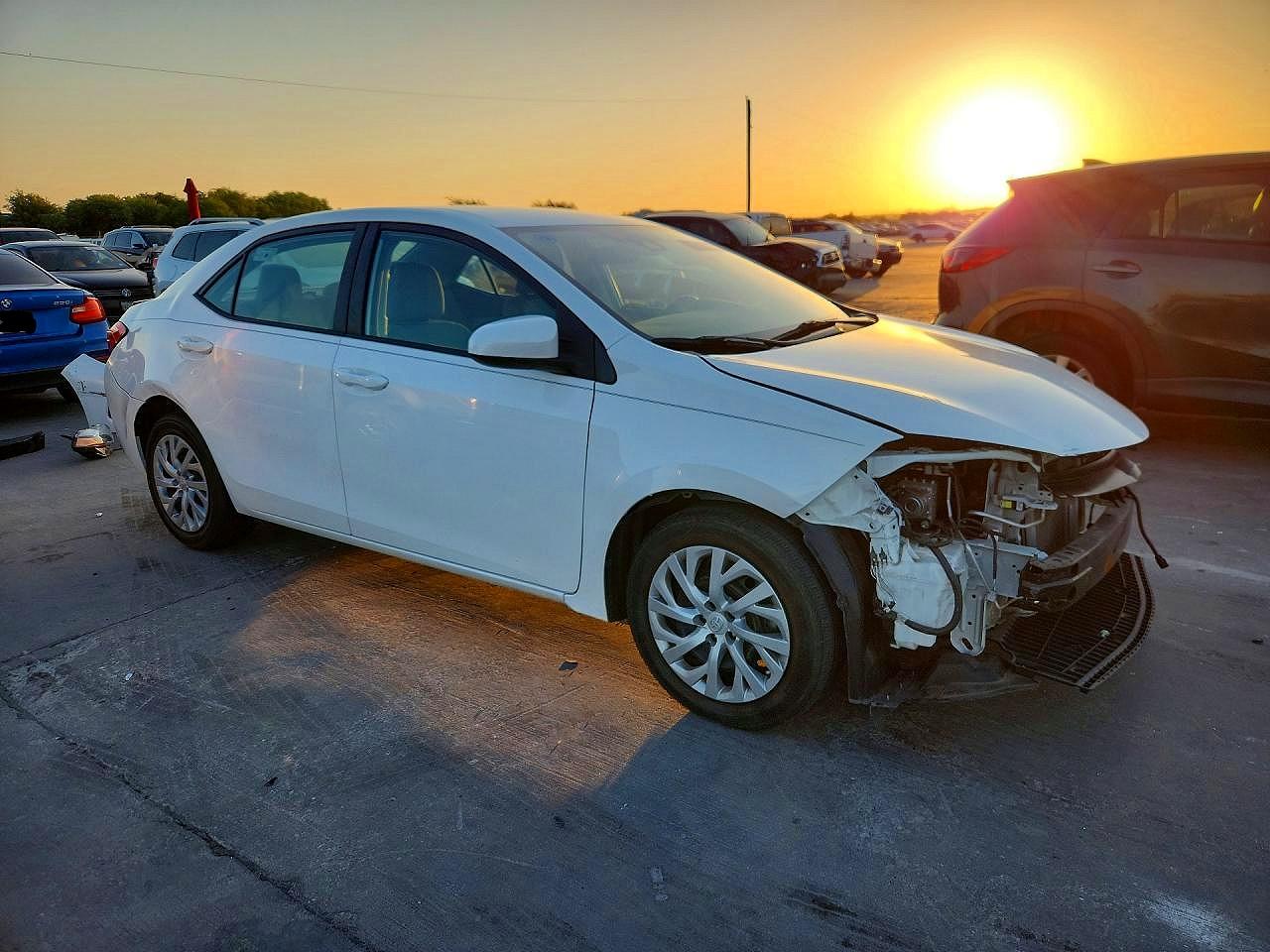 2019 TOYOTA COROLLA LE — снимка 4