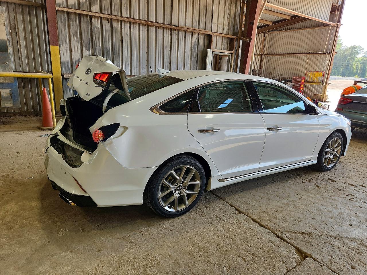2018 HYUNDAI SONATA LIMITED 2.0T — снимка 3