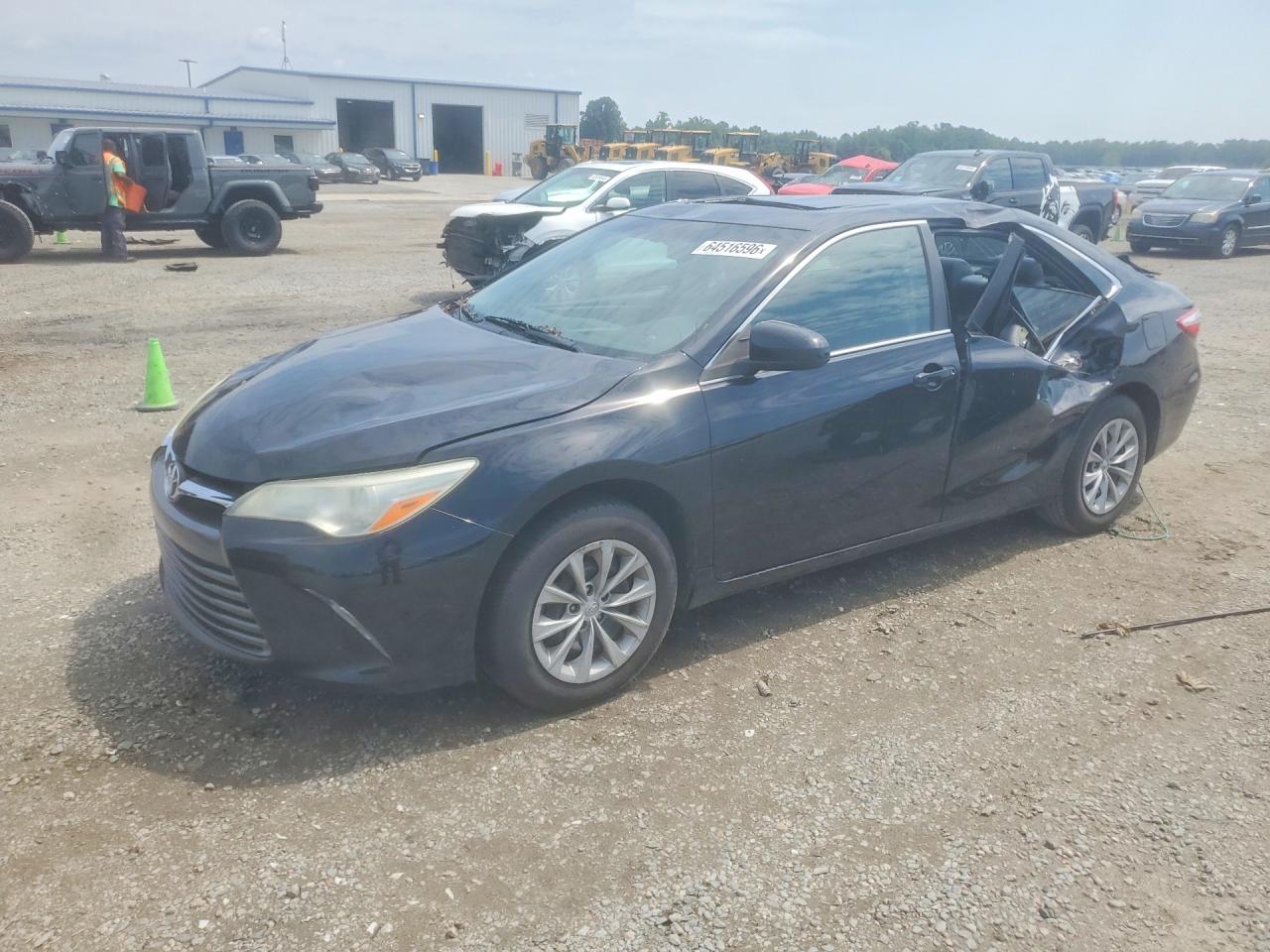 2015 TOYOTA CAMRY LE