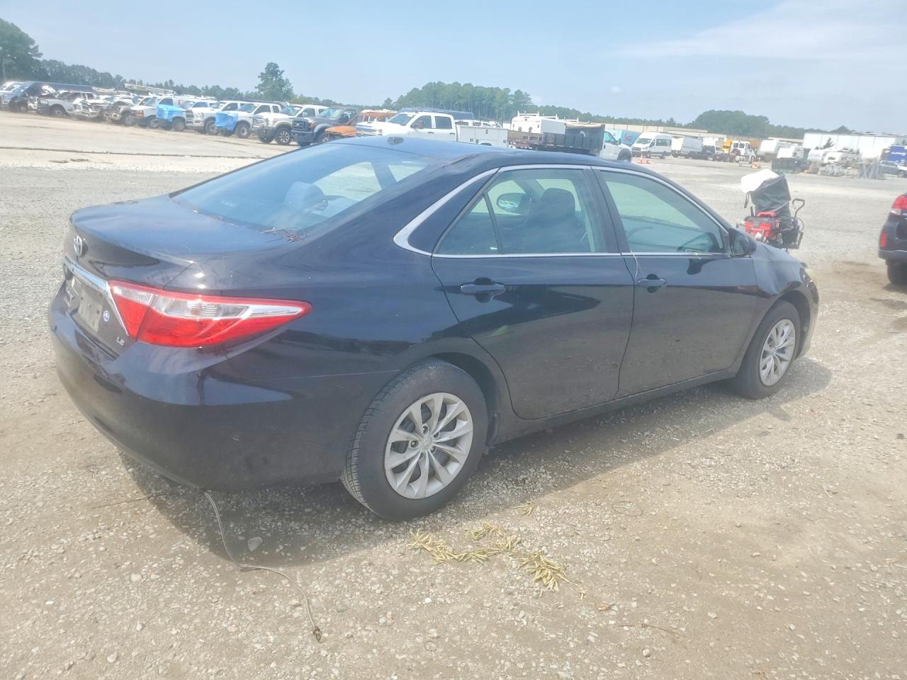 2015 TOYOTA CAMRY LE — снимка 3