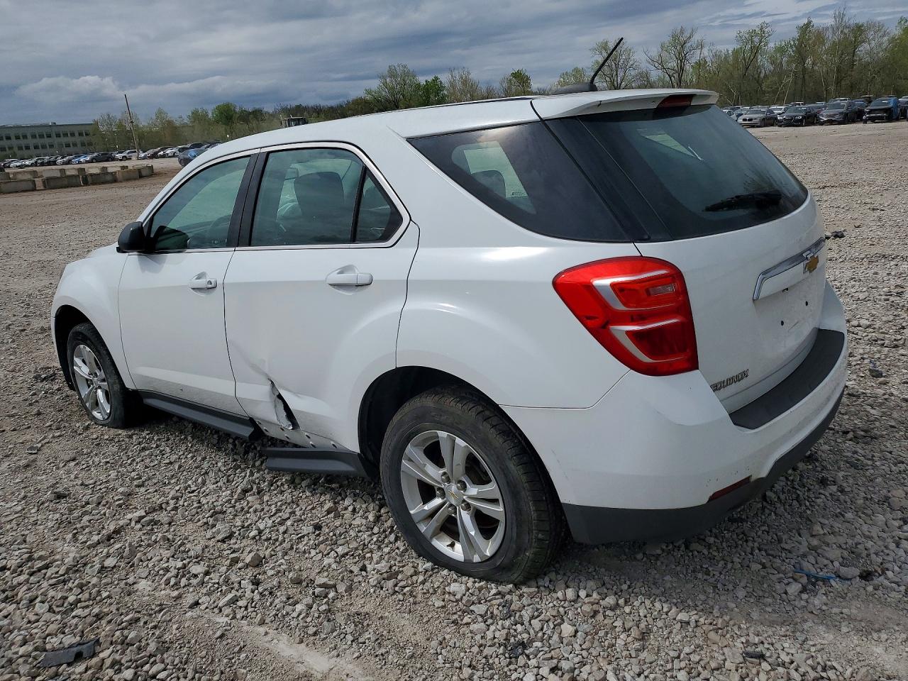 2017 CHEVROLET EQUINOX LS — снимка 2
