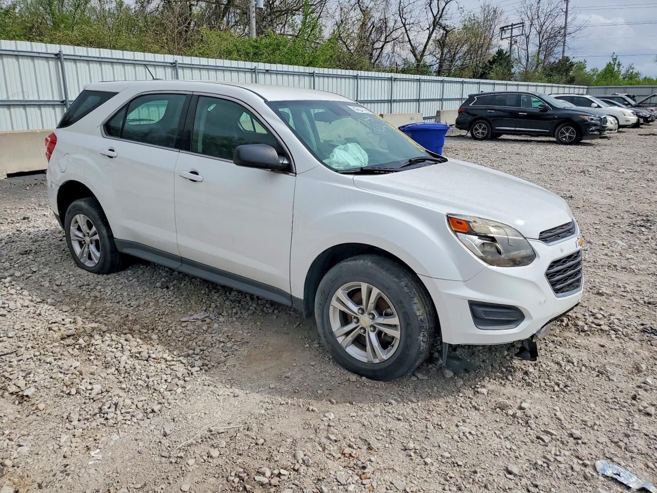 2017 CHEVROLET EQUINOX LS — снимка 4