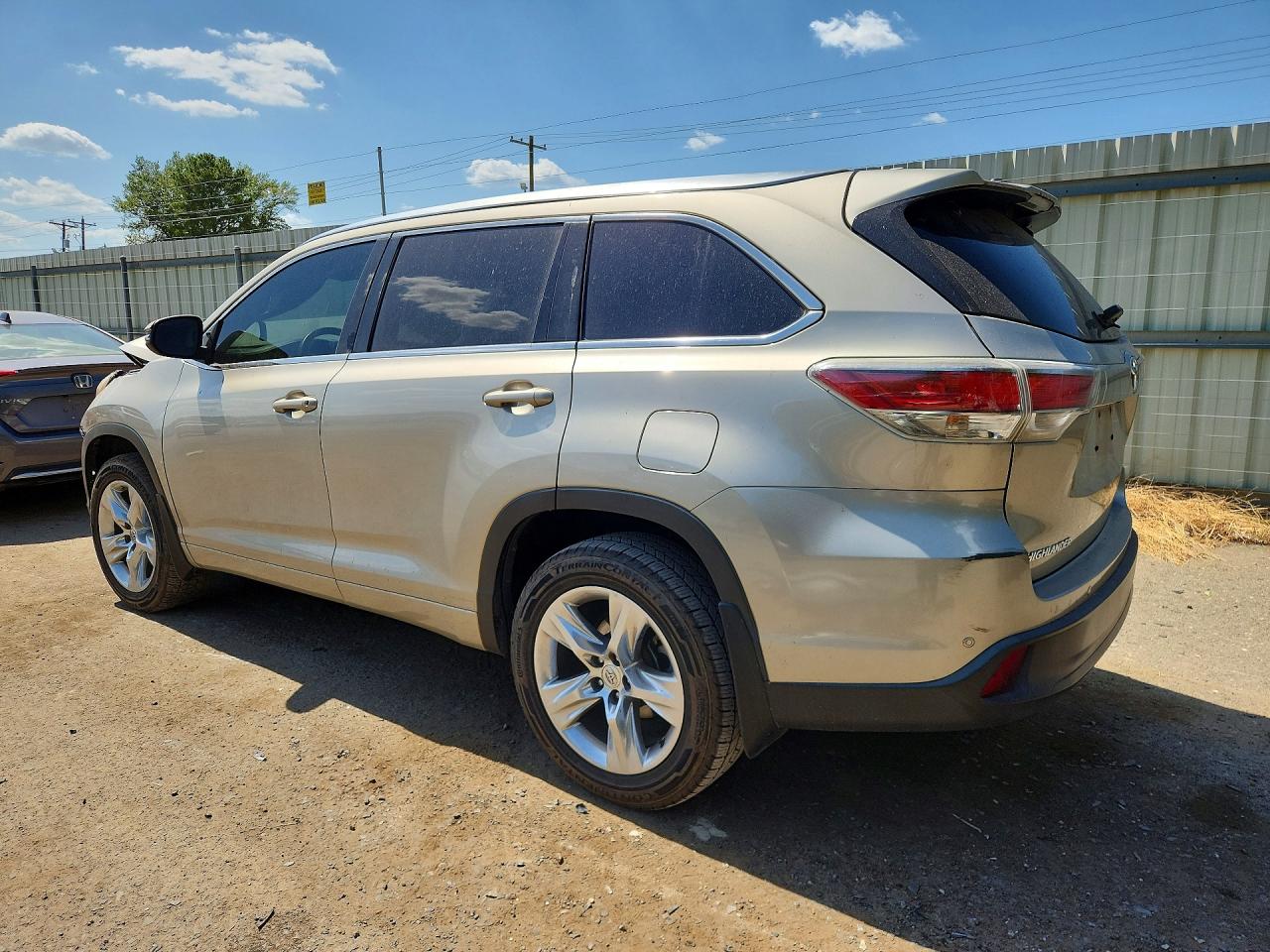 2015 TOYOTA HIGHLANDER LIMITED — снимка 2