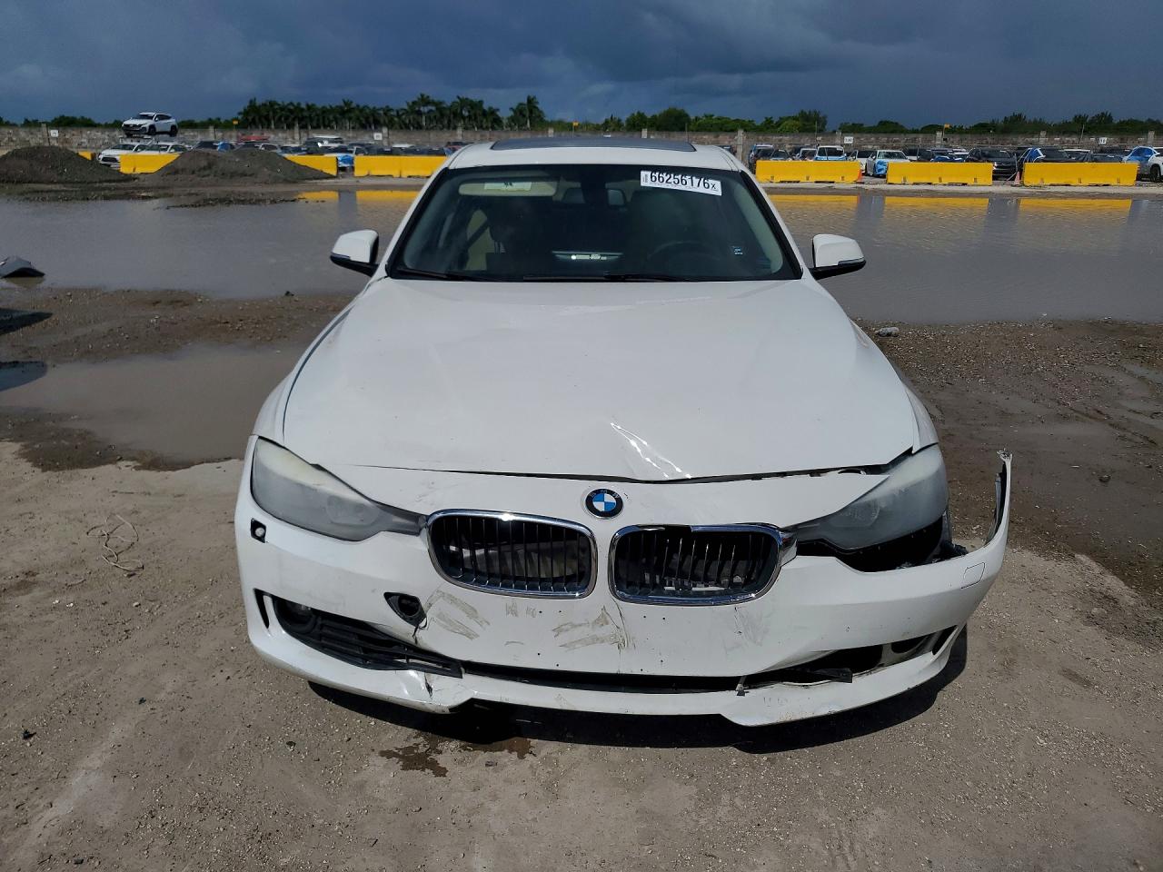 2017 BMW 320 I — снимка 5