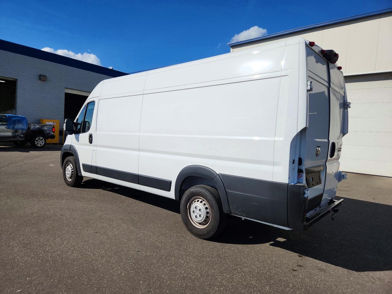 2026 RAM PROMASTER 3500 — photo 2