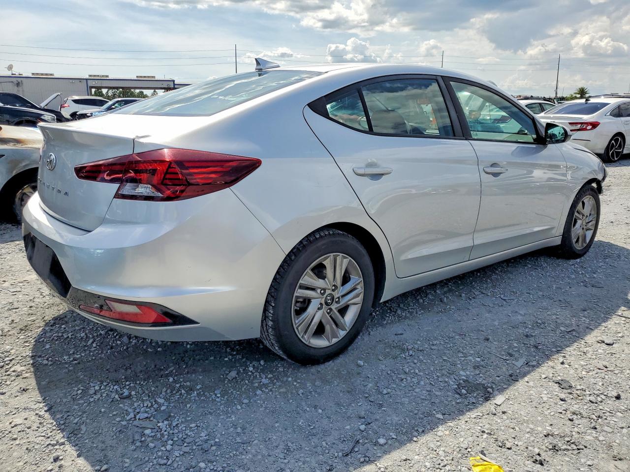 2020 HYUNDAI ELANTRA SEL — снимка 3