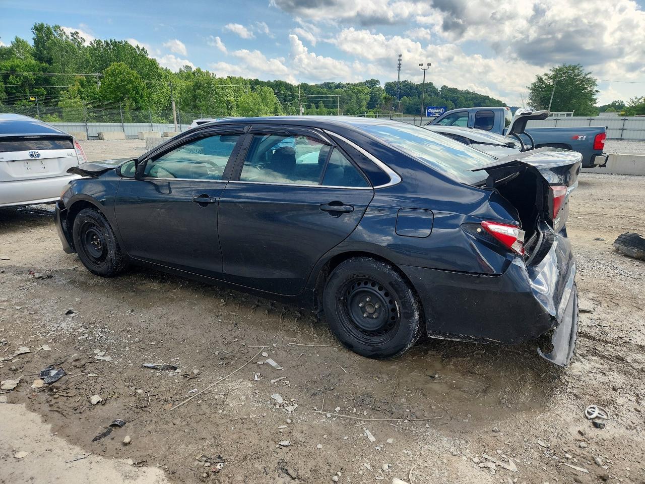 2017 TOYOTA CAMRY LE — снимка 2