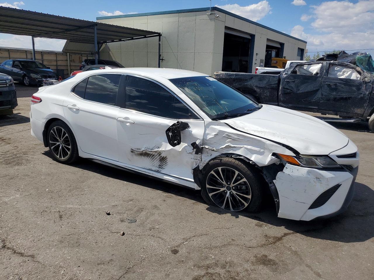 2020 TOYOTA CAMRY SE — снимка 4