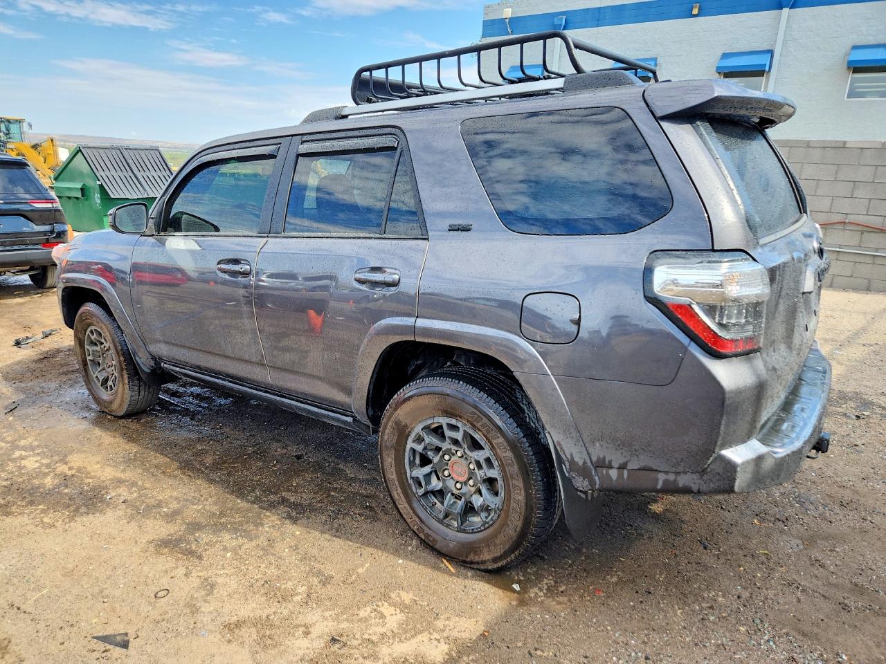2023 TOYOTA 4RUNNER SR5 — снимка 2