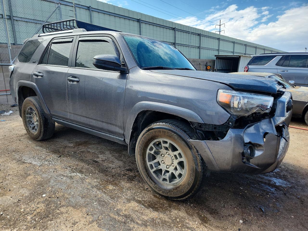 2023 TOYOTA 4RUNNER SR5 — снимка 4