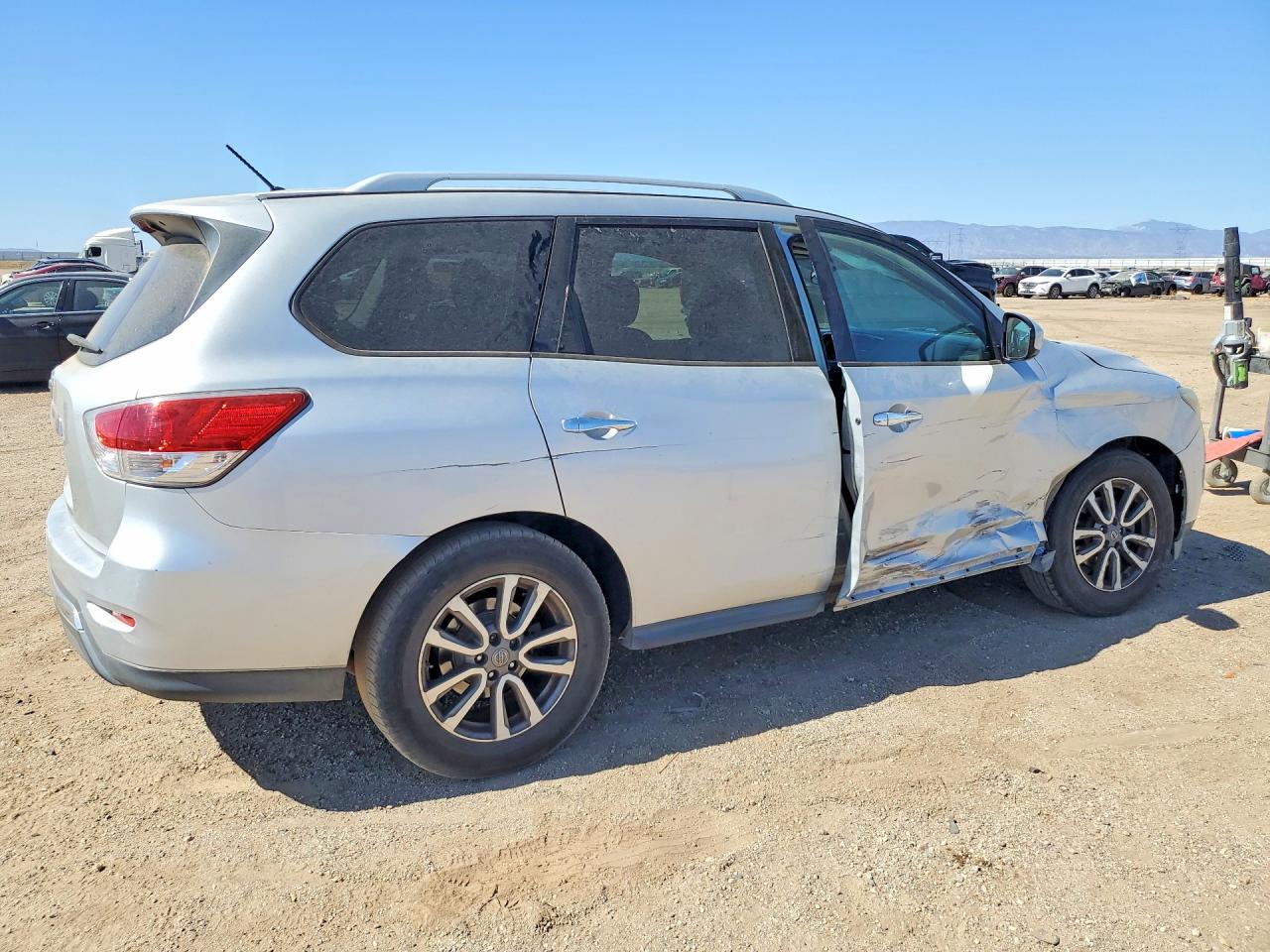 2015 NISSAN PATHFINDER S — снимка 3