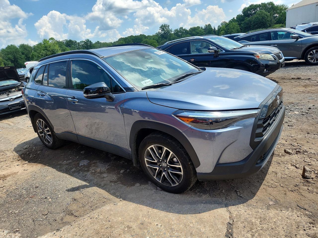 2026 TOYOTA COROLLA CROSS XLE — снимка 4