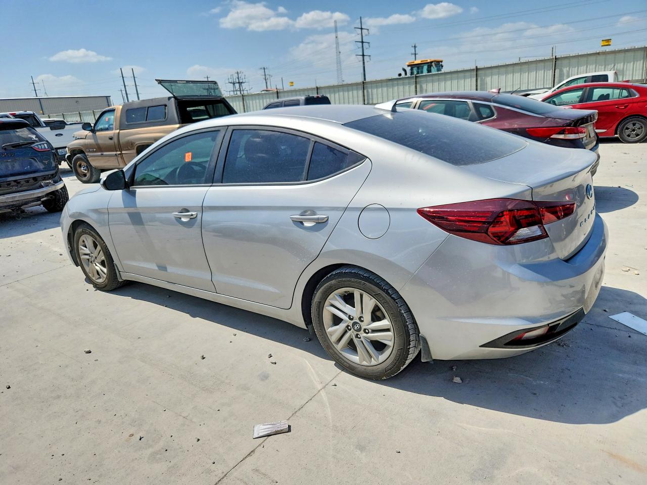 2020 HYUNDAI ELANTRA SEL — снимка 2