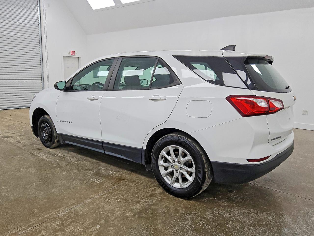 2021 CHEVROLET EQUINOX LS — снимка 2