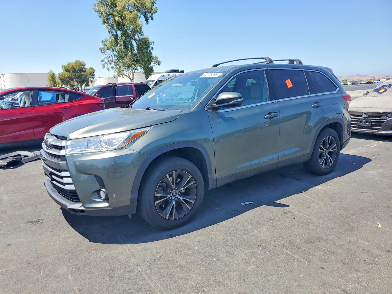 2019 TOYOTA HIGHLANDER LE PLUS
