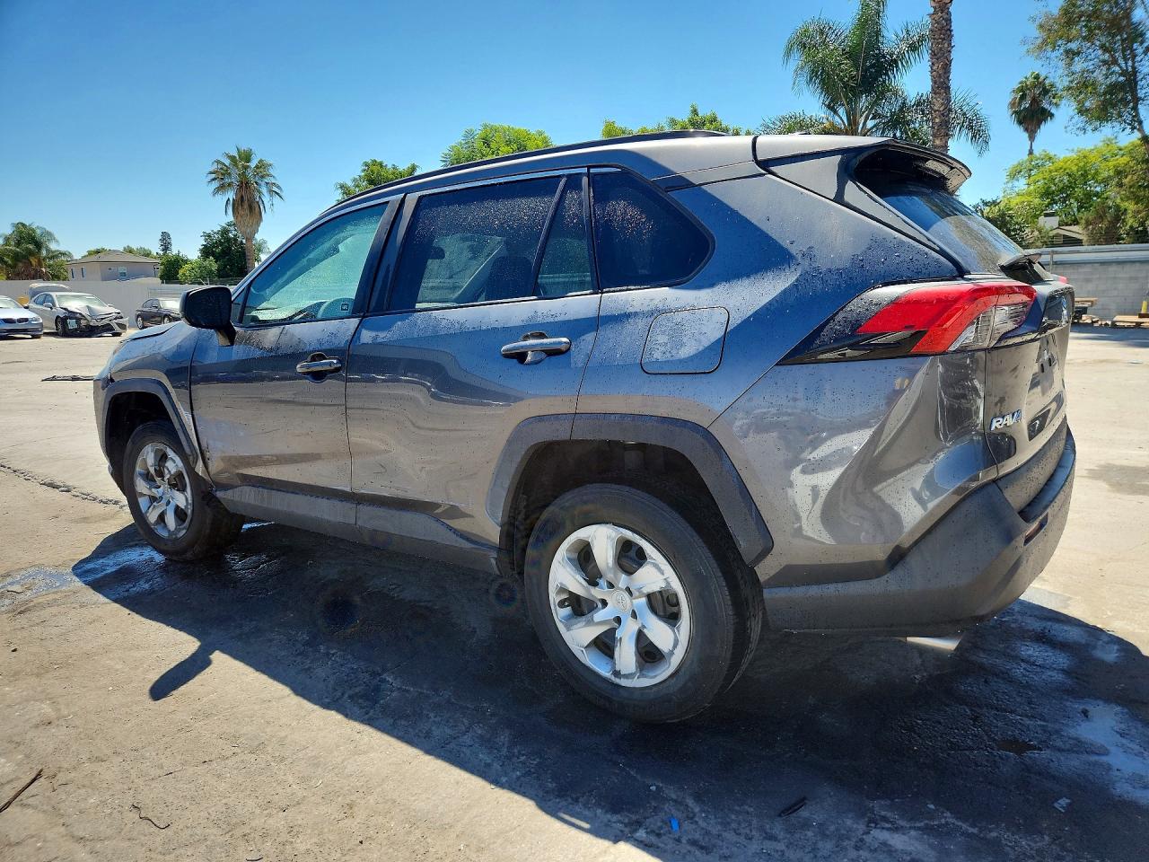 2021 TOYOTA RAV4 LE — снимка 2