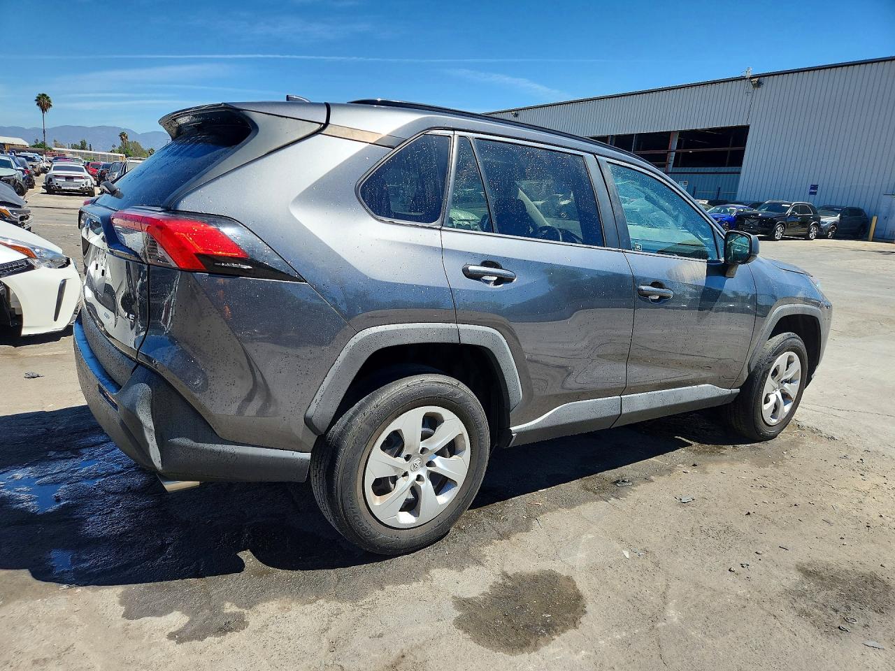 2021 TOYOTA RAV4 LE — снимка 3