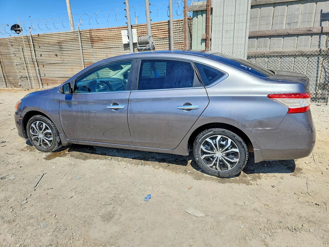 2015 NISSAN SENTRA S — снимка 2