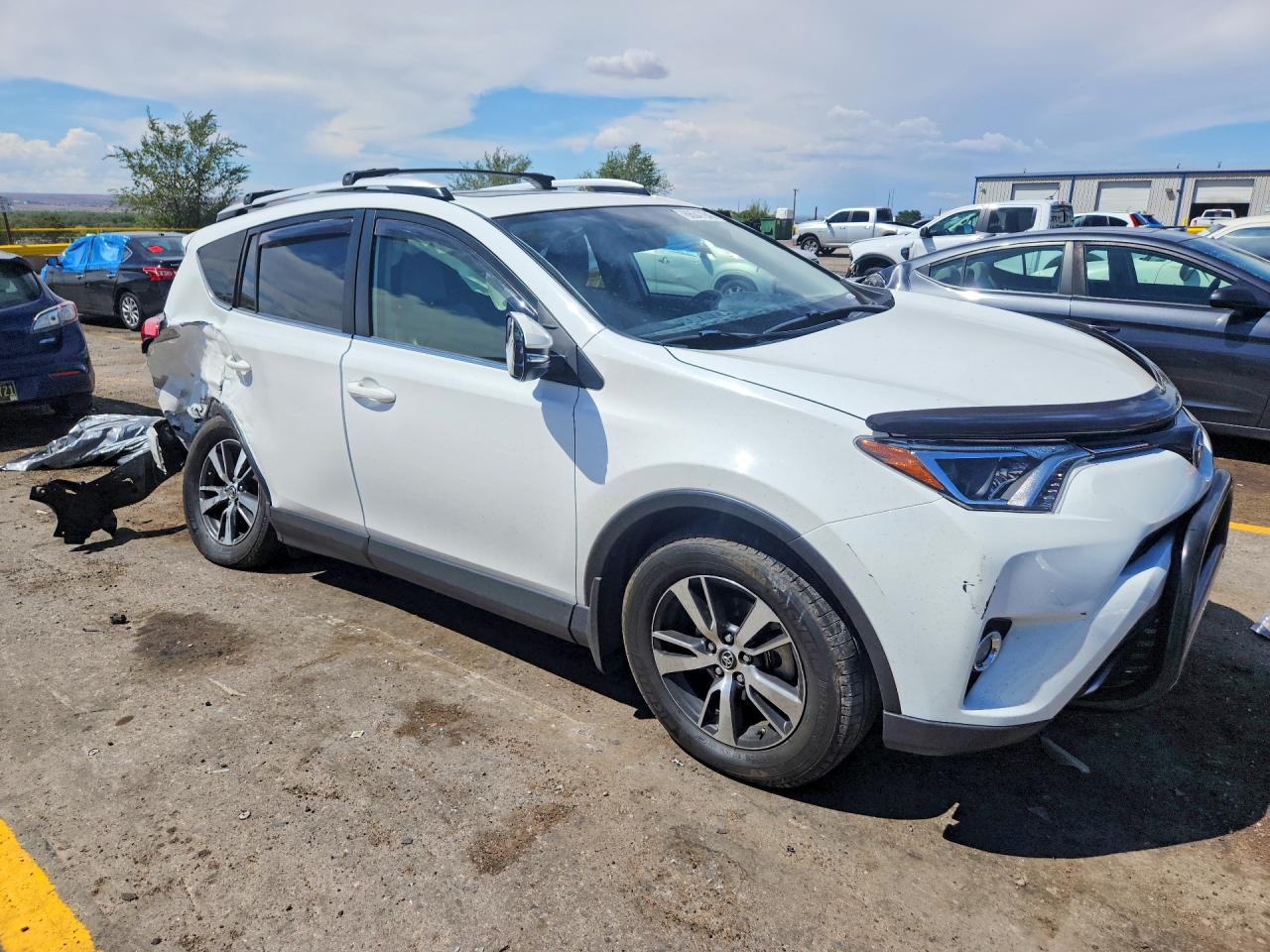 2016 TOYOTA RAV4 XLE — снимка 4