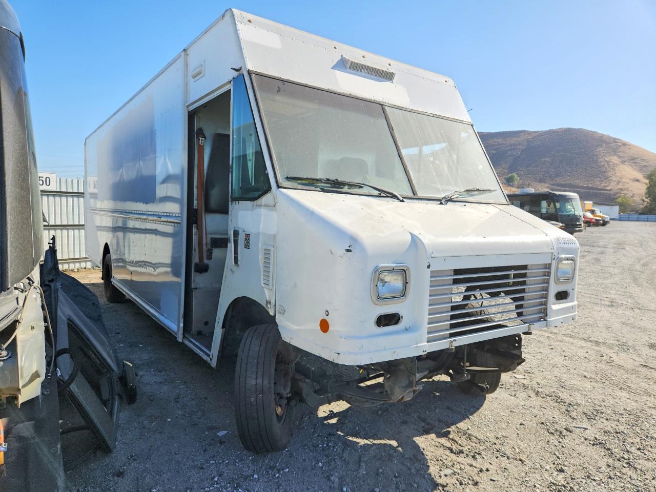 2016 FORD F59 — снимка 4