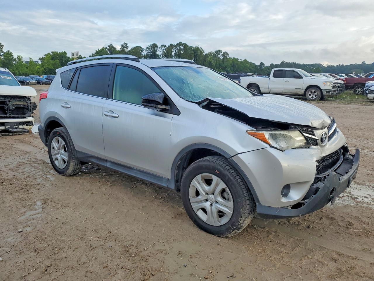 2015 TOYOTA RAV4 LE — снимка 4