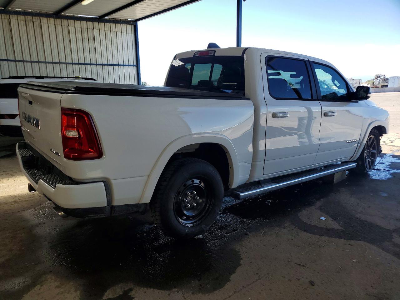 2026 RAM 1500 LARAMIE — photo 3