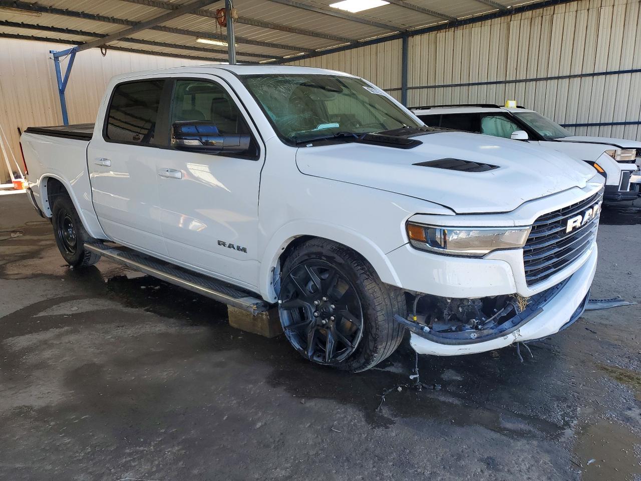 2026 RAM 1500 LARAMIE — photo 4