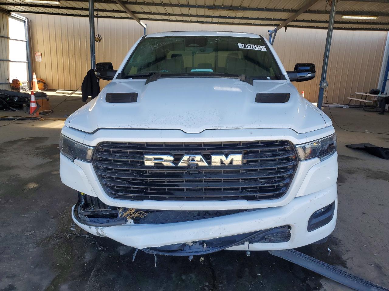 2026 RAM 1500 LARAMIE — photo 5