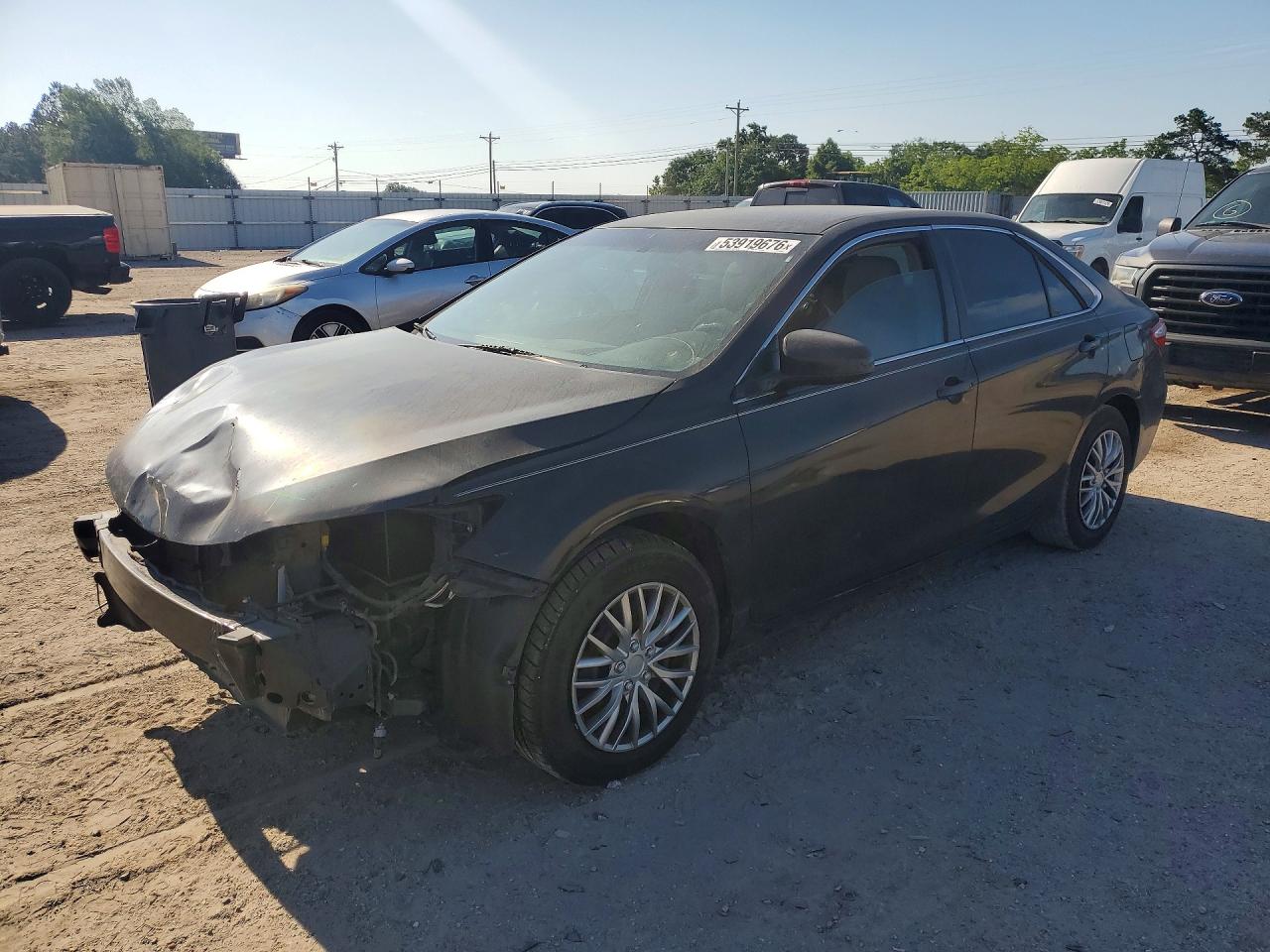 2015 TOYOTA CAMRY LE