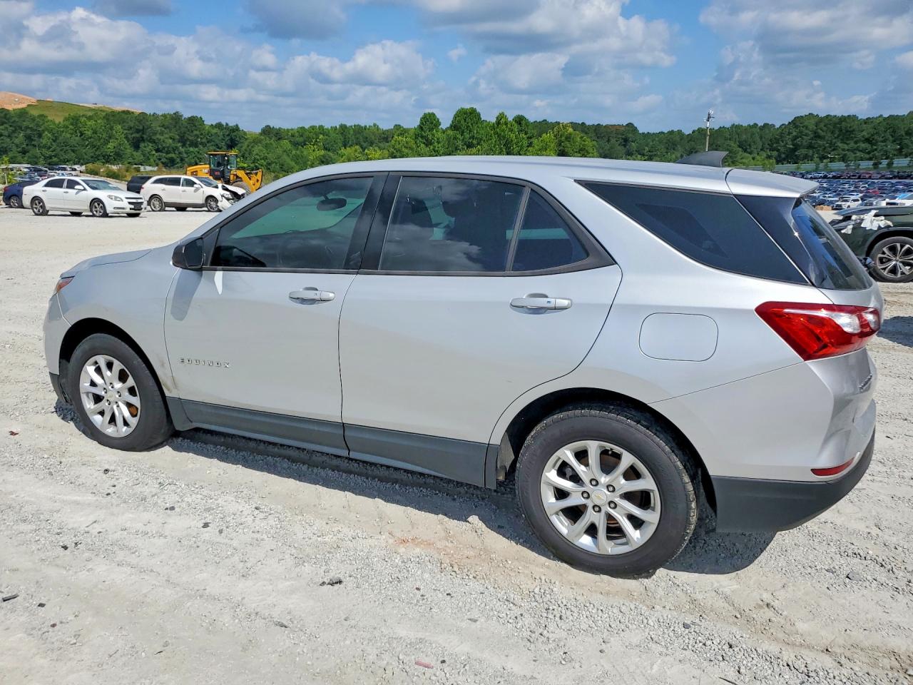 2019 CHEVROLET EQUINOX LS — снимка 2