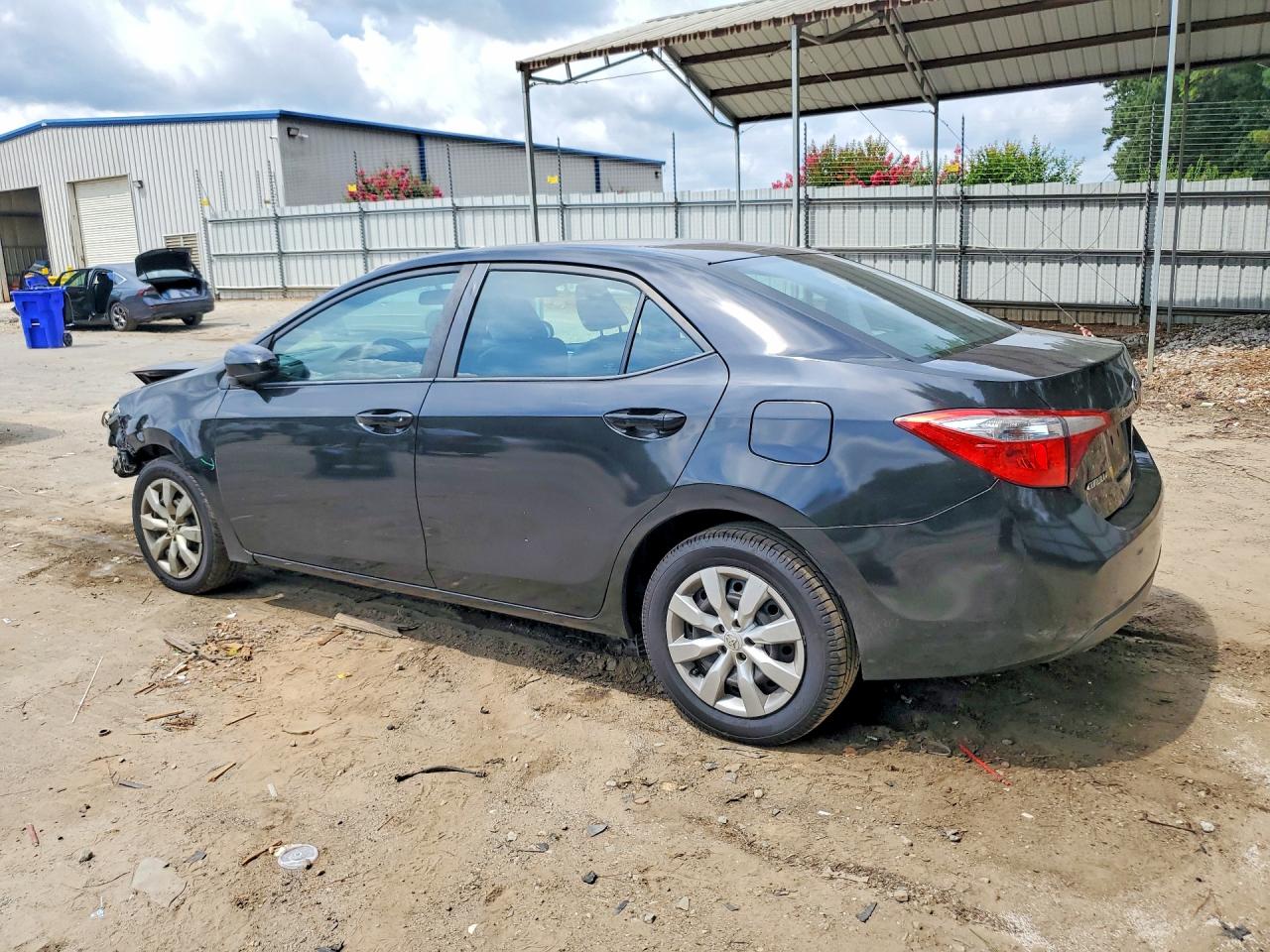 2015 TOYOTA COROLLA LE — снимка 2