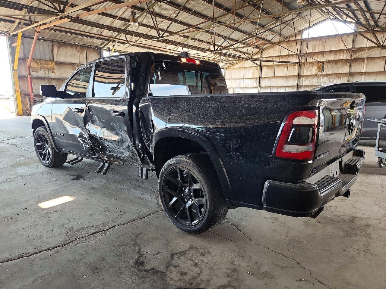 2022 RAM 1500 LARAMIE — снимка 2