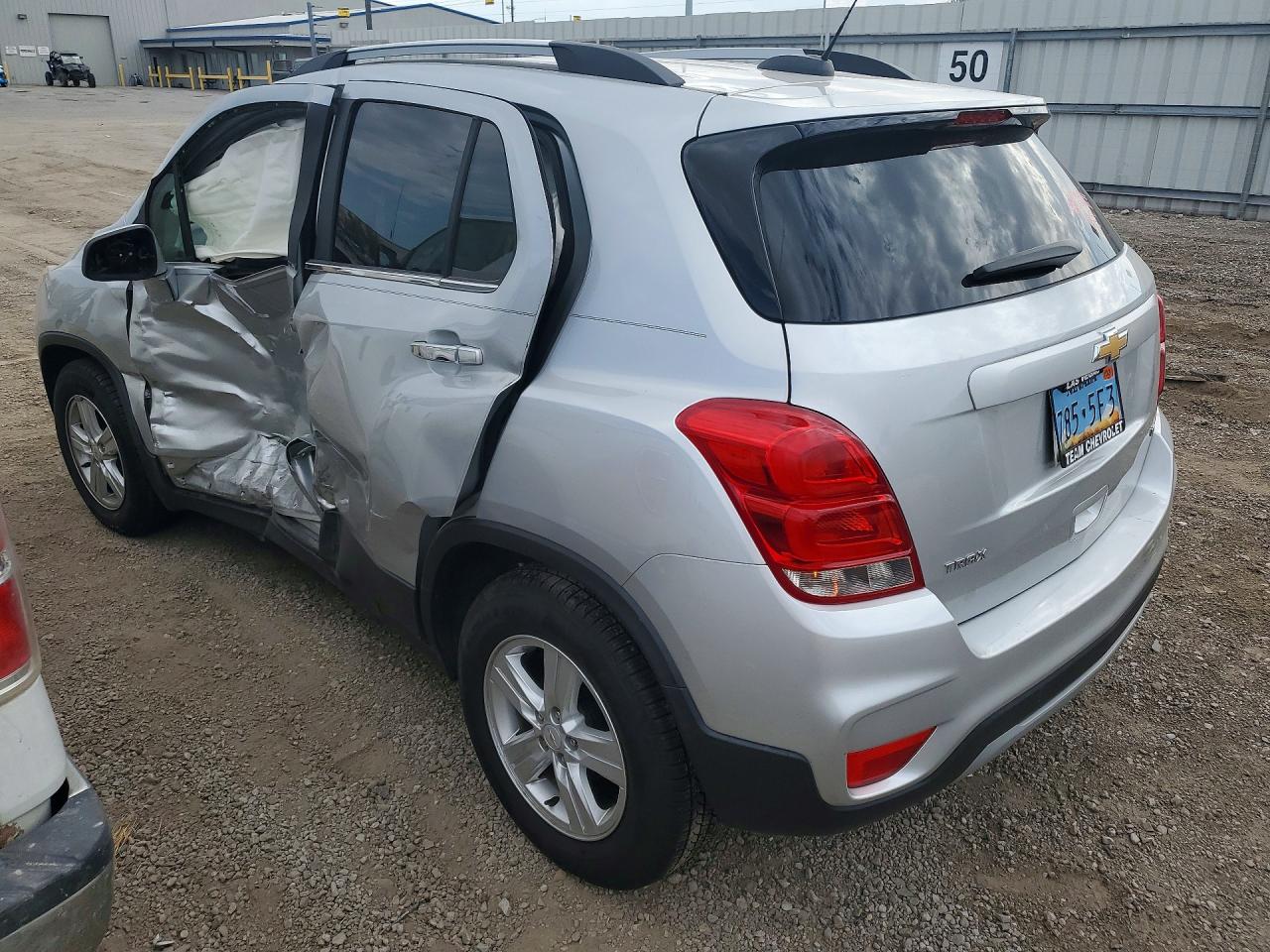 2019 CHEVROLET TRAX 1LT — снимка 2