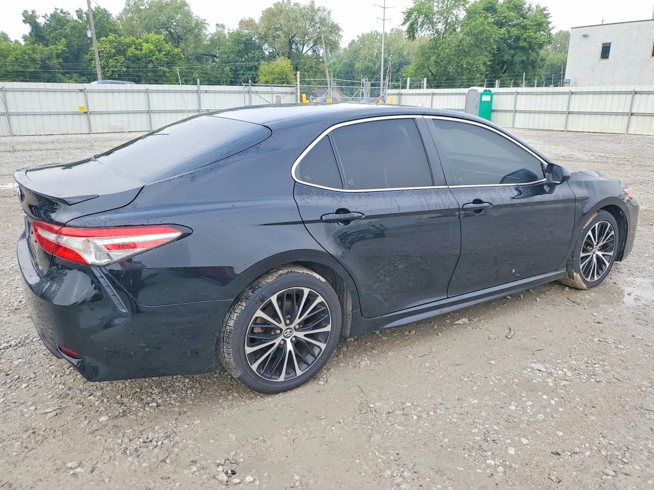 2018 TOYOTA CAMRY SE — снимка 3