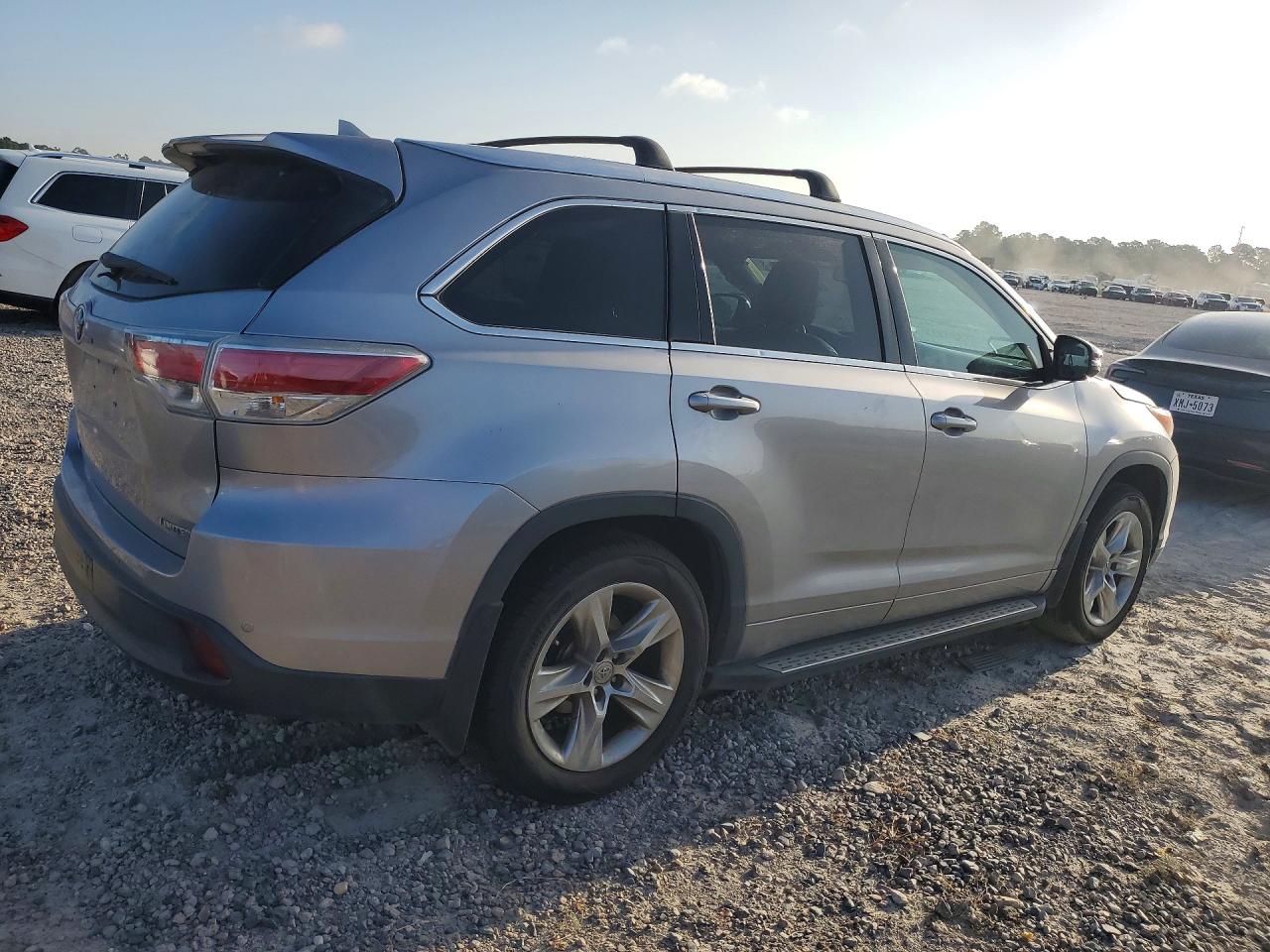 2015 TOYOTA HIGHLANDER LIMITED — снимка 4