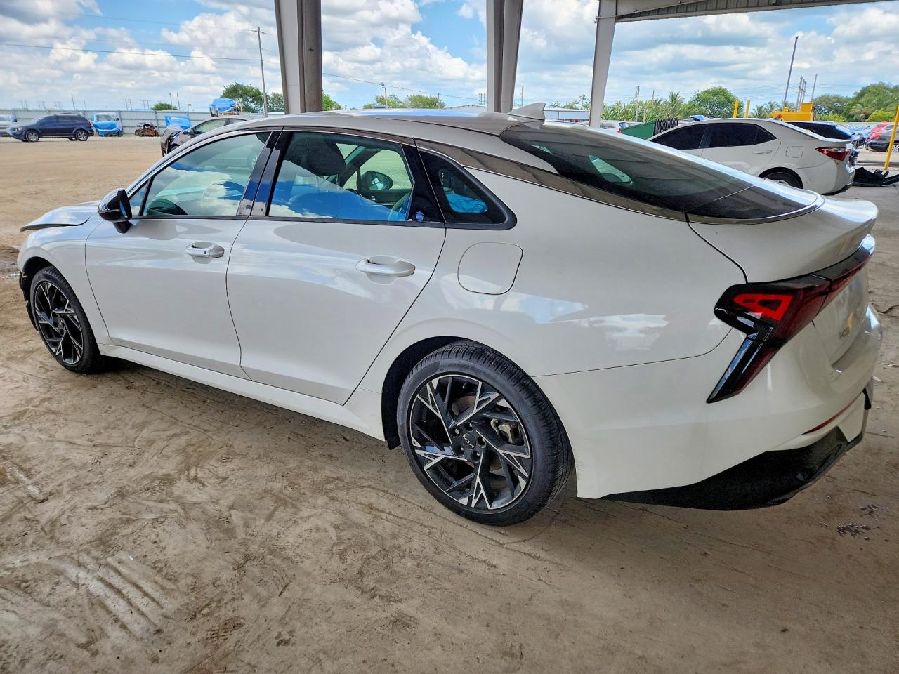 2025 KIA K5 GT LINE — снимка 2